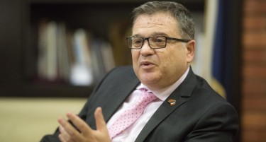 Тимоние: ЕУ ќе реагира за Груевски, но не емотивно