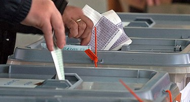 Нови „бомби“ за Јанакиески: Му се јавуваат и му се правдаат зошто не гласале