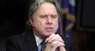 Грчки политичар бара да славиме за промена на името со Бугарија и Албанија