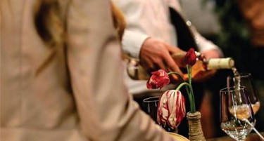 (ВИДЕО) Целосно изгоре еден од најпознатите ресторани во Скопје