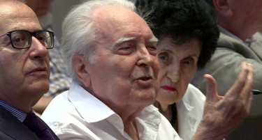 Почина најистакнатиот македонски историчар и еден од творците на независна Македонија