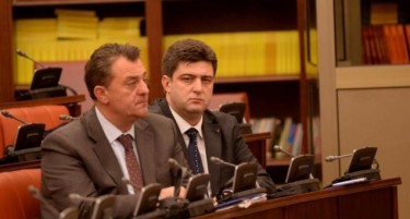 (ВИДЕО) Наумовски им го покажа „Веле Поле“ на Филипче и Заев