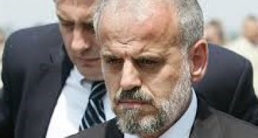 Џафери се чуди кој ли го обвинува