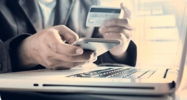 Онлајн кредитите ја намалуваат потребата од нелегални заеми за итни финансиски потреби