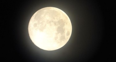 Вечерва Месечината е најголема и најсветла во 2019 година