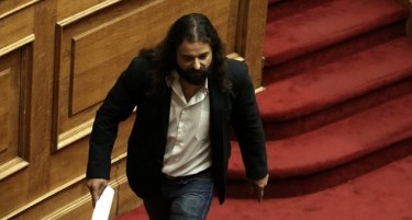 Симнат пратеничкиот имунитет на Барбарусис, кој повика Ципрас да биде уапсен поради Преспанскиот договор