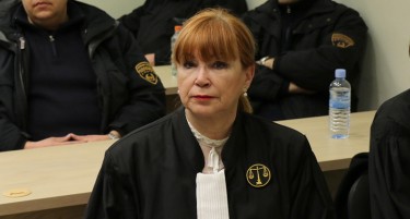 Рускоска вели дека има поврзаност помеѓу првоосомничениот и јавниот обвинител