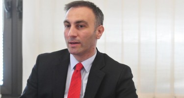 Груби демантира било каков сојуз со ВМРО ДПМНЕ околу изборниот модел