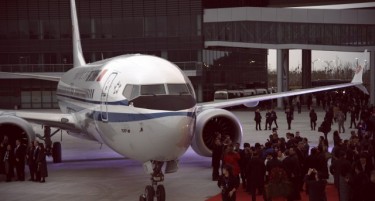 ХАОС НА НЕБОТО: 100 авиони приземјени, се огласи и Боинг по падот на 737 Мах 8