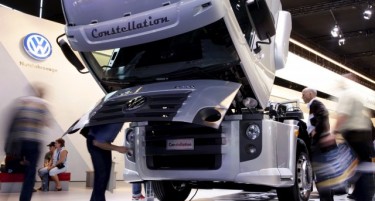 Понуда „тешка“ 18,6 милијарди долари: Камионите на VW излегуваат на берзата