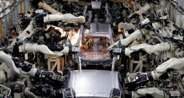 Роботите ќе „украдат“  дваесет милиони работни места до 2030 година