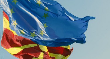 Eдна европска партија го критикува Макрон и бара датум за Македонија