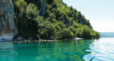 „Гласот на езерото“ технолошко - музички проект кој не потсетува за раритетната природна убавина на Охридското езеро!