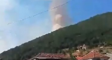 Пожар во Дебрца, огнот се приближува кон првите куќи