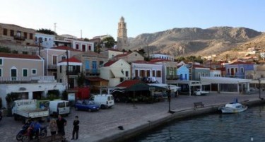 НЕ Е САМО АЛБАНИЈА: Земјотрес ја стресе и Грција