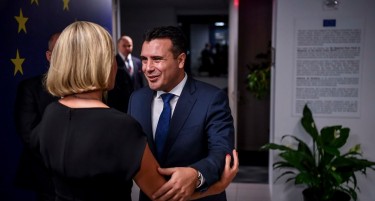 Заев подготвен, за Могерини преговорите со Македонија се од решавачко значење и за ЕУ