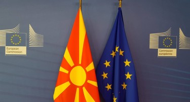 „ФТ“ открива во кој случај Франција би го укинала ветото на Македонија за ЕУ