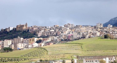 (ВИДЕО) Eве како поминаа оние кои купија куќи за едно евро во Италија