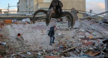Осум земјотреси ја стресоа Албанија
