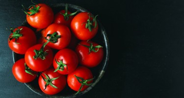 НОВ ВИРУС: Се појави кај доматите
