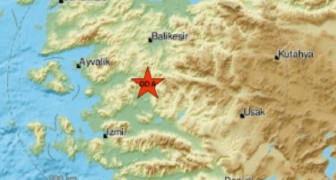 СЕ СТРЕСЕ ТУРЦИЈА: Силен земјотрес близу Измир