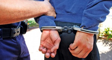 Запленет амфетамин, уапсени полицајци и цариници по акцијата во Диво Насеље