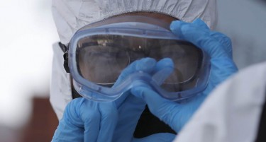 Италијански крузер закотвен во Хрватска! Екипажот во изолација поради сомнителни на коронавирус