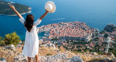 ИМА НАДЕЖ: Хрватите сепак ќе ја спасат туристичката сезона?