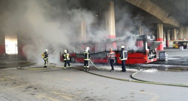 Се запали автобус за градски превоз во Скопје
