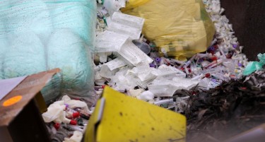 Балканот станува депонија за отпадот од светските Ковид болници: Во БиХ увезени тони ѓубре од Италија