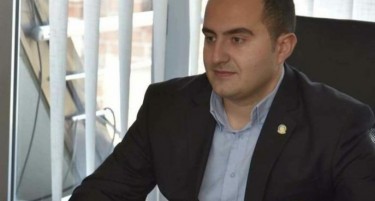 Јетон Шаќири на местото на Манчевски: ДУИ го избра министерот за администрација