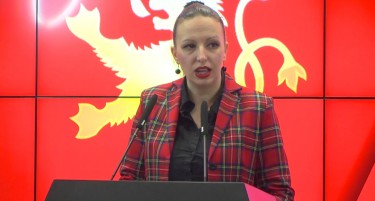 Пратеничката Пешевска со остри критики за организирањето на новата учебна година
