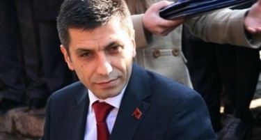 Изет Меџити трет најпопуларен политичар Албанец, по Али Ахмети и Арбен Таравари