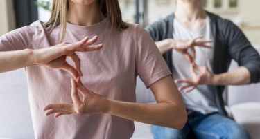 Велкоска: Потребно е да има толкувачи на знаковен јазик во секоја институција