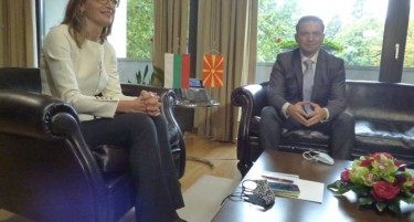 Захариева и Османи се договорија: Комисиите на Бугарија и Македонија започнуваат со работа за една недела