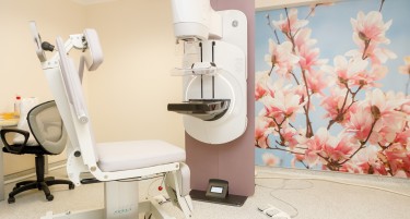 Нов дигитален мамограф во „Аџибадем Систина“: најбрзо и најпрецизно откривање на карцином на дојка со минимално зрачење