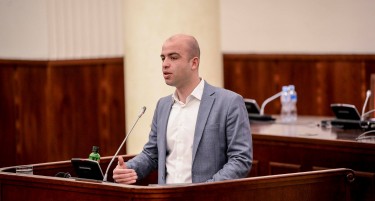 Директорот на Универзална сала со поддршка за иницијативата на Заев: Хејтаат, а се кријат со џоинт