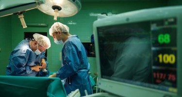 ФОТОГАЛЕРИЈА: Венко Филипче оперираше 34 годишна пациентка