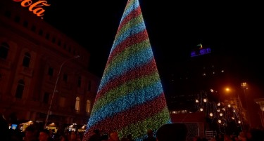 Вечер ќе светне дигиталната новогодишна елка на скопскиот плоштад