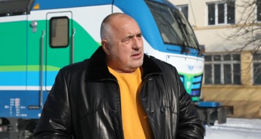 Борисов се пофали со новите локомотиви - за десет набавени Бугарија ќе плати 28 милиони евра