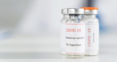 ВУЧИЌ СЕ ПOФАЛИ: Стигнуваат уште милион вакцини против коронавирусот