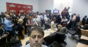 ЗНМ: Уште една срамна пресуда за новинарите за настаните од „27ми април“