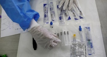 Во две земји се откриени лажни Фајзер вакцини