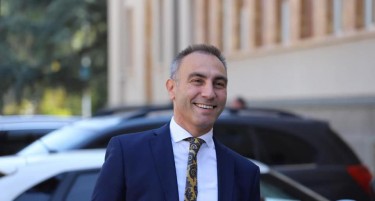 Груби: И без Заев, останува договорот за премиер Албанец