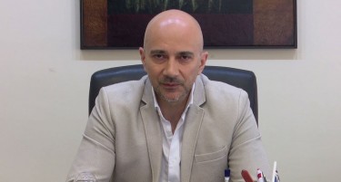 Злате Мехгмедовиќ бара ПСР тестови на границите за македонските туристи кои се враќаат од Грција, Албанија, Црна Гора и Хрватска