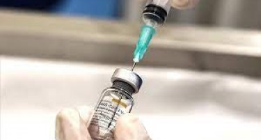 Бустерот не е исто како третата доза: Српска докторка открива во што е разликата и која вакцина да се избере