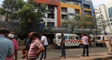 Во ковид болница во Индија изгореа најмалку 10 пациенти