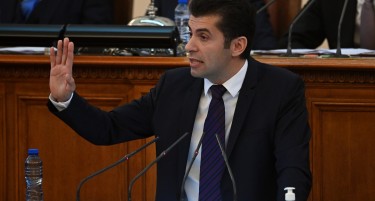ФАКТОР НА ДЕНОТ: Петков даде временска рамка од шест месеци, и најави надградба на односите со Македонија