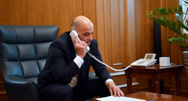 Ковачевски во телефонски разговор со Шмигаљ ќе понуди помош за Украина