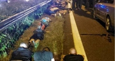ВИСТИНСКА ДРАМА СЕ СЛУЧУВАЛА СИНОЌА ВО ХРВАТСКА - тепачка на навивачи на Хајдук со полицијата, двајца ранети и многу повредени